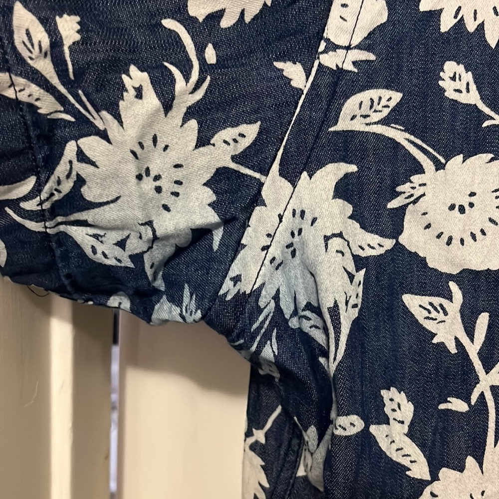 Old Navy Denim Printed Shirt - Picture 2 of 3